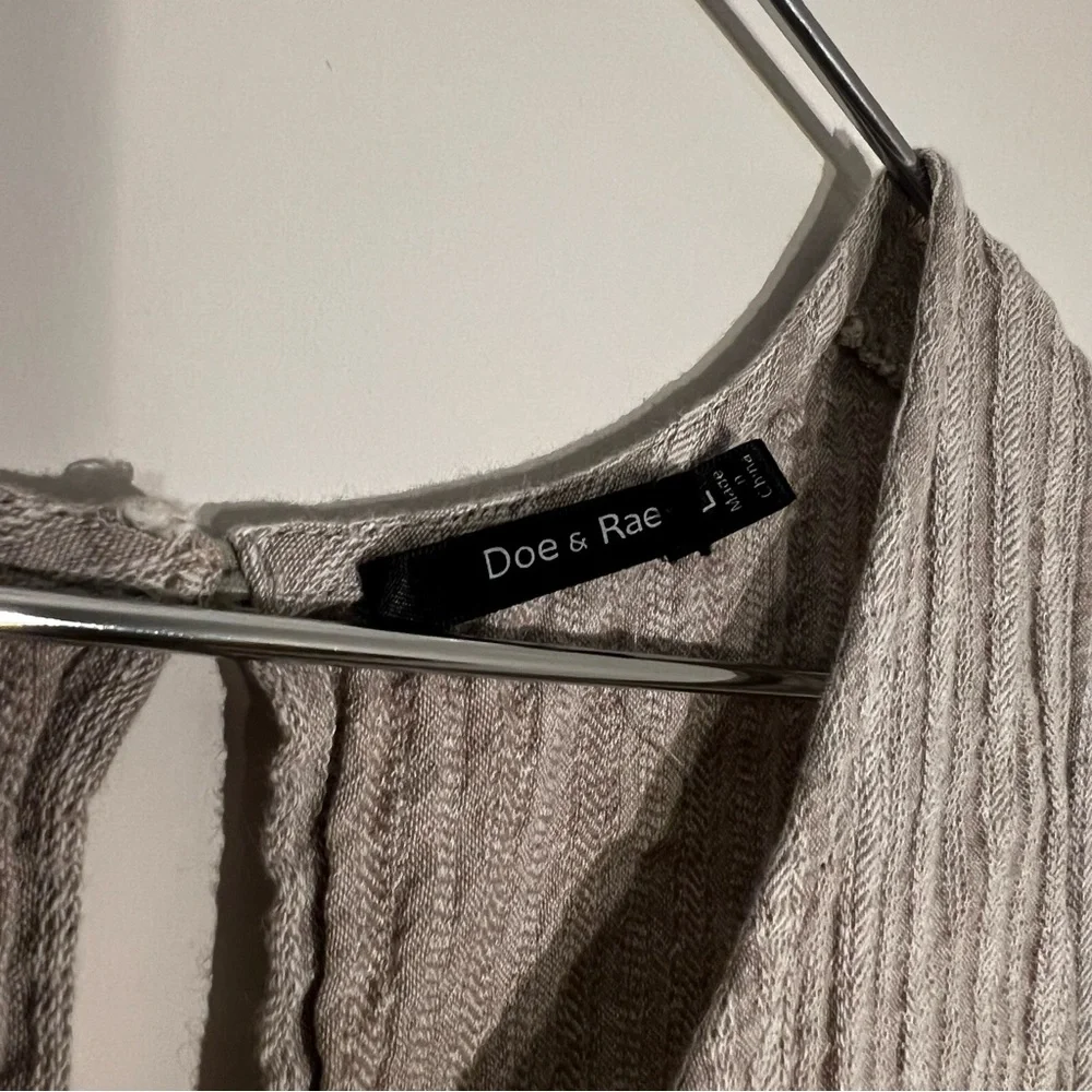 Doe & Rae Top - Picture 2 of 5